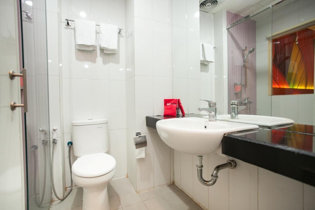Reddoorz Near Hawaii Water Park Hotel Malang Exterior photo
